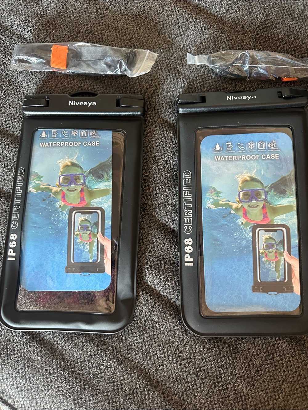 Niveaya Waterproof Phone Pouch - Black (Set of 2)